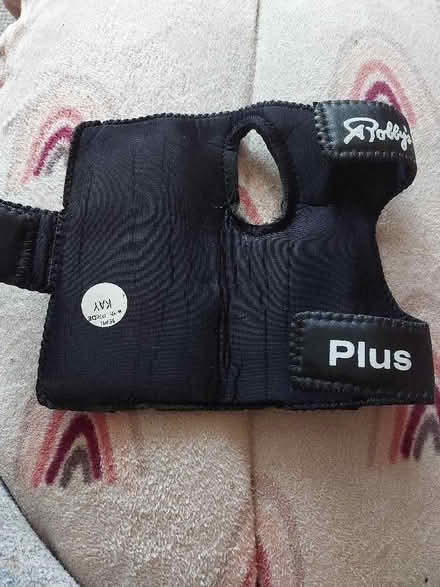 Photo of free Wrist support (Sands HP12) #2