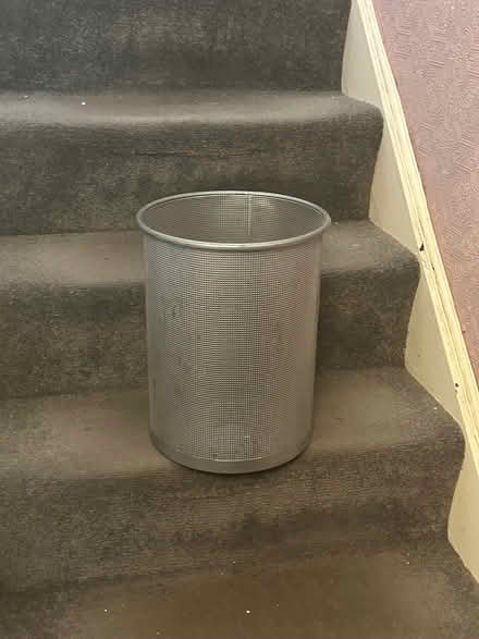 Photo of free Office style rubbish bin (Cowley OX4) #1