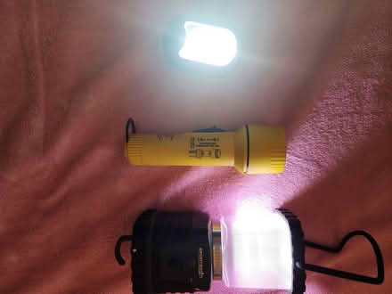 Photo of free 3 battery lights (Palo Alto (Barron Park)) #2