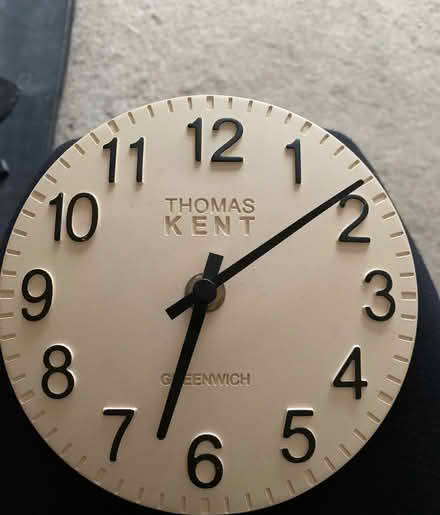 Photo of free Small Thomas Kent clock (Greaves LA1) #1