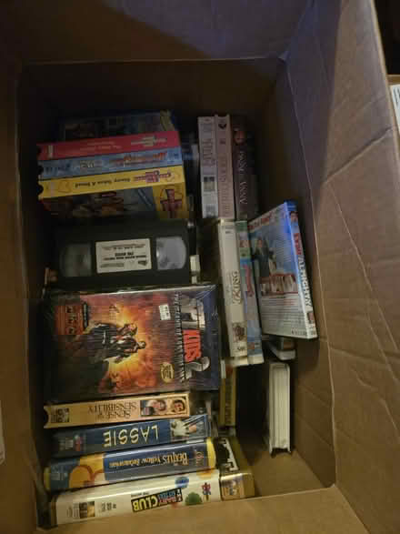 Photo of free Family friendly vhs tapes (LES) #2