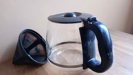 Photo of free glass jug and filter (Chapeltown LS7) #1