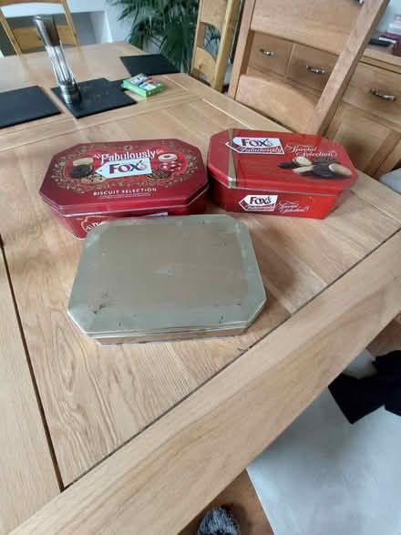 Photo of free Empty biscuit tins (BA2) #1