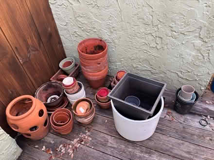 Photo of free Assorted Pots for Gardening (33133) #1