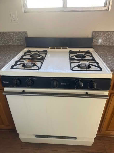 Photo of free woods, stove, ac unit (El sereno) #2