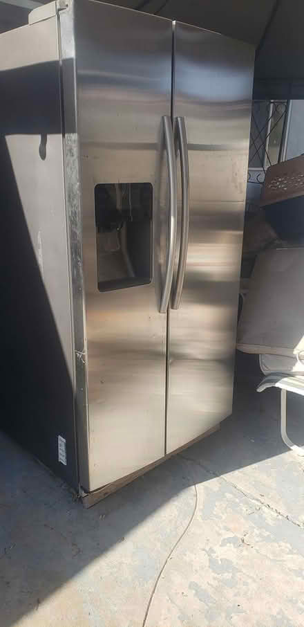 Photo of free Samsung refrigerator (La Mesa) #2