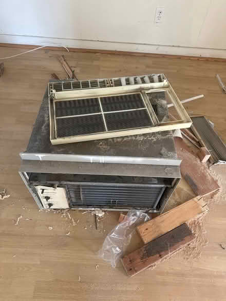 Photo of free woods, stove, ac unit (El sereno) #1