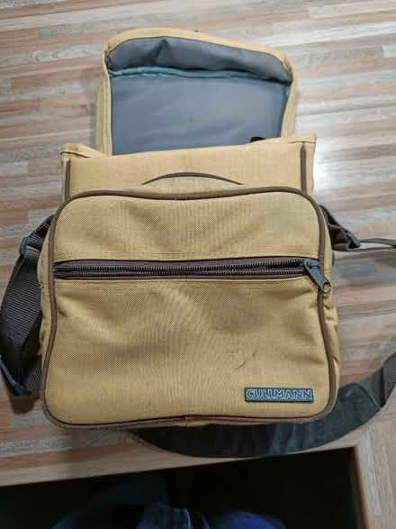 Photo of free Camera bag (Eastwood G46) #4