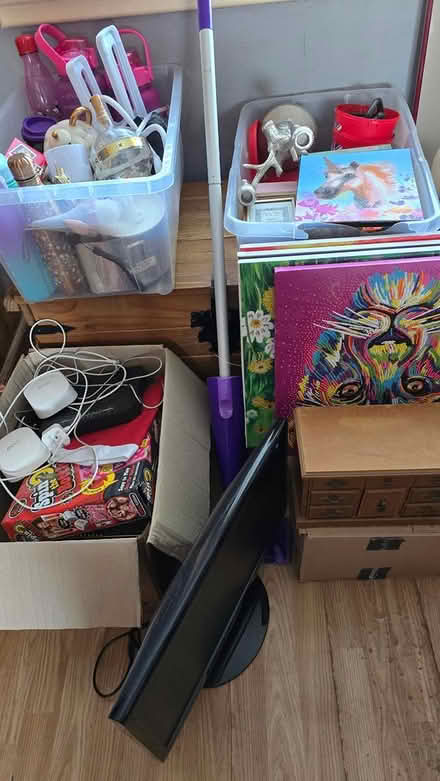 Photo of free Joblot carboot bits (WR2) #1