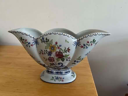 Photo of free Vase (Burnham SL1) #1