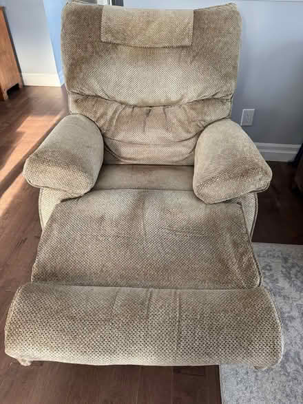 Photo of free La-z-boy Chair (Guelph North) #2