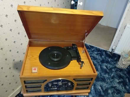 Photo of free Retro stereo unit (Sele Farm SG14) #1