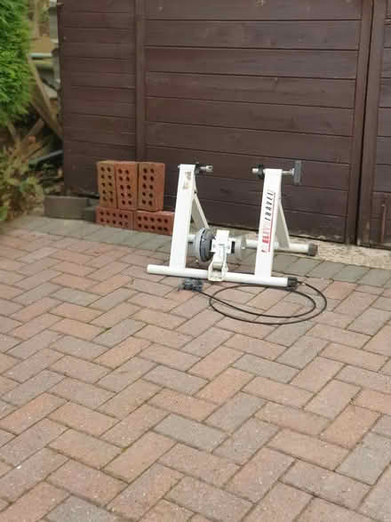 Photo of free Cycle trainer stand (16 WF9 2TL) #1