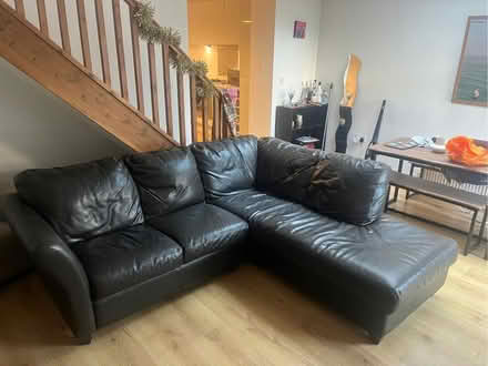 Photo of free Corner sofa (Upper Holloway N4) #2