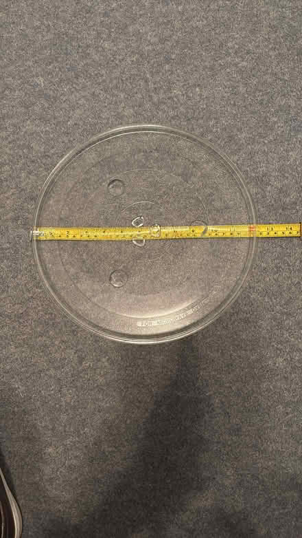 Photo of free Microwave Glass Plate (Chapel Row RG7) #1