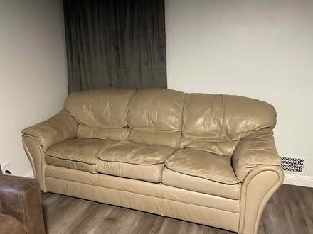 Photo of free beige leather couch (El Camino/shoreline/Miramonte) #2