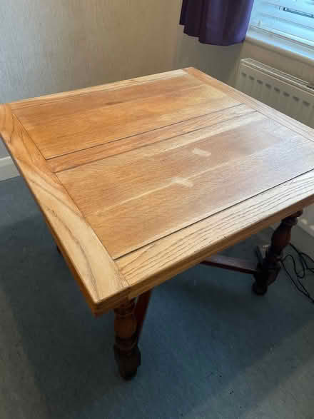 Photo of free Solid oak dining table and chairs (West Wickham area) #4