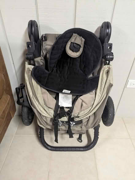 Photo of free Babyjogger City Mini GT (Downtown Skokie) #1