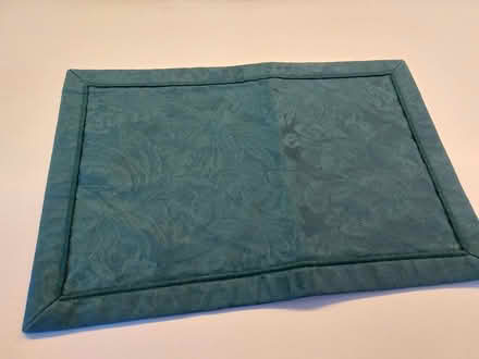 Photo of free John Lewis place mats & napkins (BA2) #1