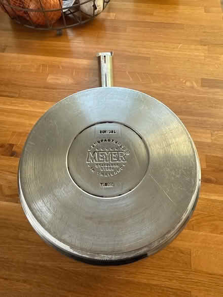 Photo of free Stainless steel saucepan 2.8l (3qt) (Exeter EX2) #3