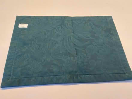 Photo of free John Lewis place mats & napkins (BA2) #2