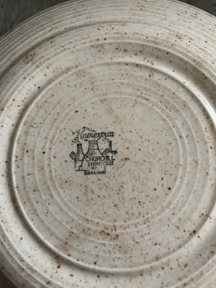 Photo of free Single dinner plate 24cm diameter (Lindfield RH16) #2