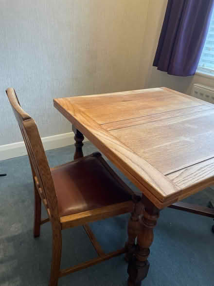 Photo of free Solid oak dining table and chairs (West Wickham area) #2