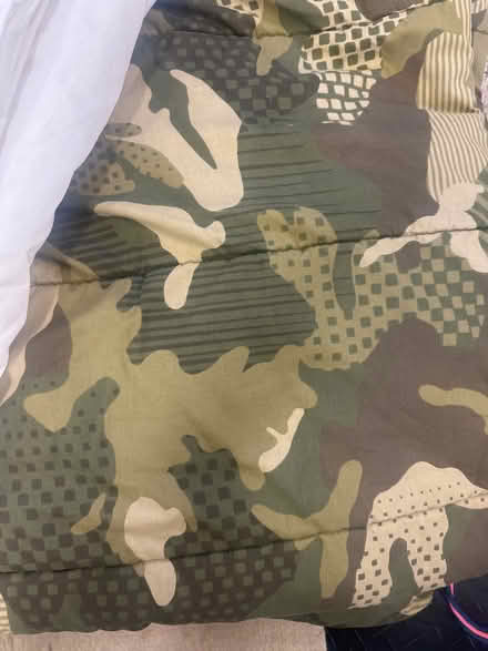 Photo of free Like new camo full size quilt (Downtown fairfax) #1