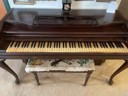 Photo of free Piano (Elk Grove Village) #2