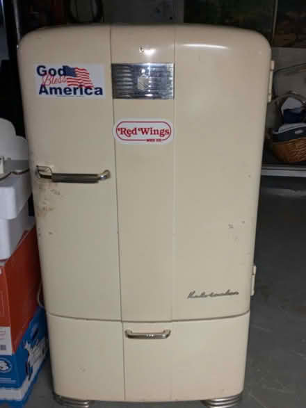 Photo of free 1950's Kelvinator refrigerator (Woodward &12 Mile Road) #1