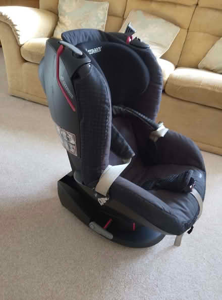 Photo of free Young child's car seat (Clayton BD14) #1