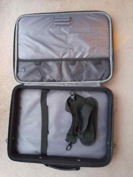 Photo of free Laptop Case (Sapcote LE9) #3