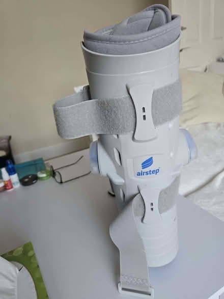 Photo of free Aircast Walker Boot (Elmers End BR3) #3