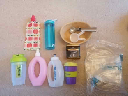 Photo of free Selection of kitchen items/water bottles (Winlaton Mill NE21) #1