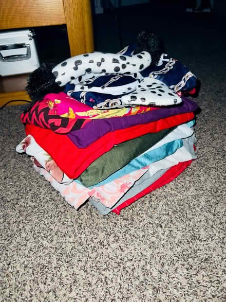 Photo of free Women’s tops (Boulder Ridge Apartments) #1