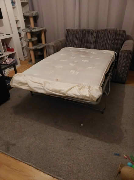 Photo of free 2 bed settee (Renfrew) #4