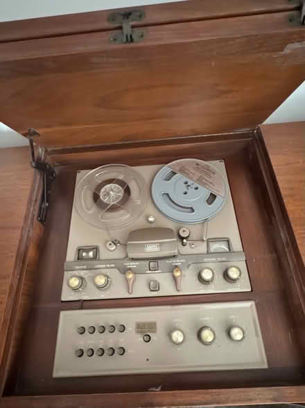 Photo of free Vintage Stereo, Early 60's (Burlingame close to the Avenue) #4