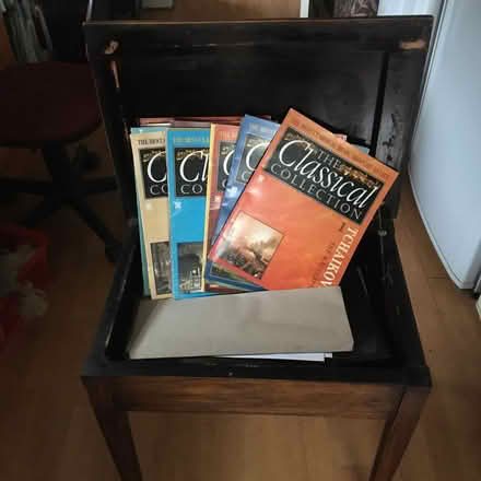 Photo of free Oak piano stool (Markfield LE67) #2