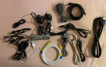 Photo of free USB Cable bundle (Horton Bank BD7) #1