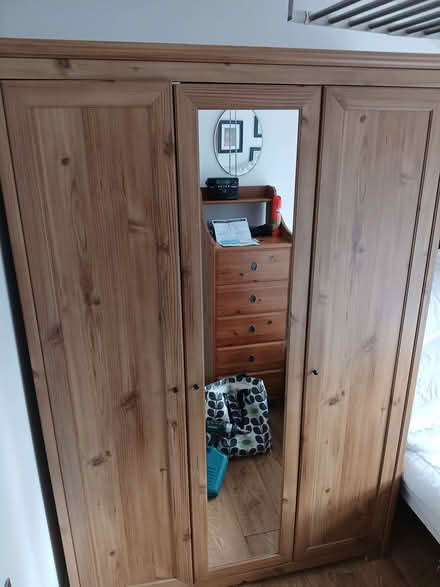 Photo of free Large wardrobe (Hertford SG13) #3