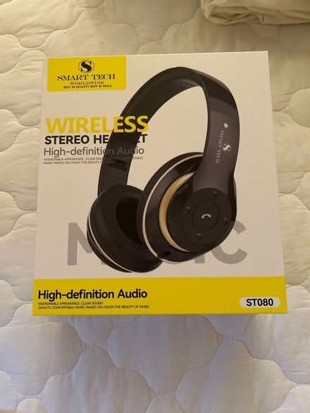 Photo of free Smart Tech Wireless Headset (Carlton Colville NR33) #1