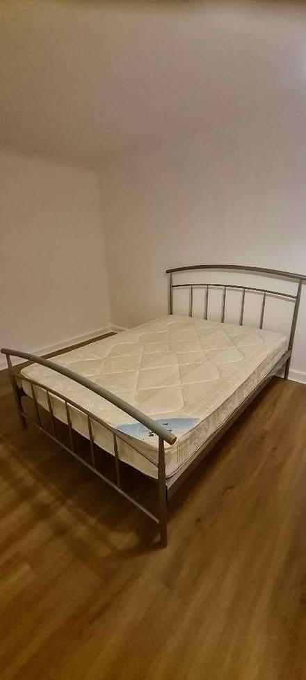 Photo of free Double bed (Linwood PA3) #2