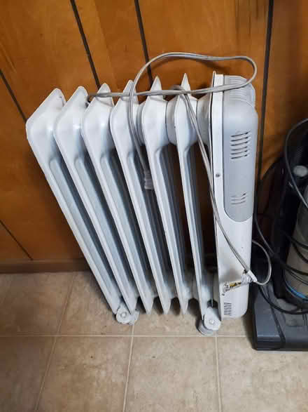 Photo of free Space heater (East Mesa near Main and Sossam) #1