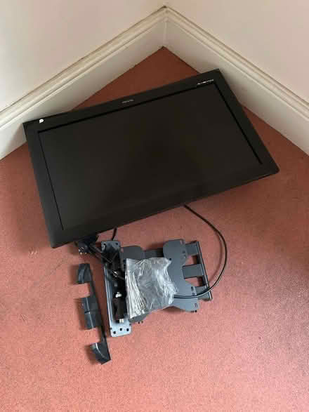 Photo of free TV DVD and stand (Alderley Edge SK9) #1