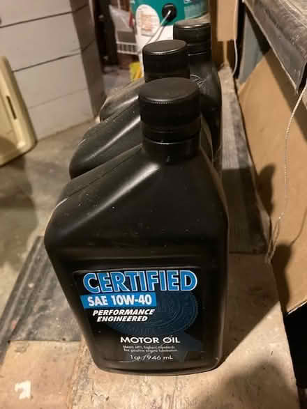 Photo of free 3 quarts 10-40 motor oil (Ravenna) #1