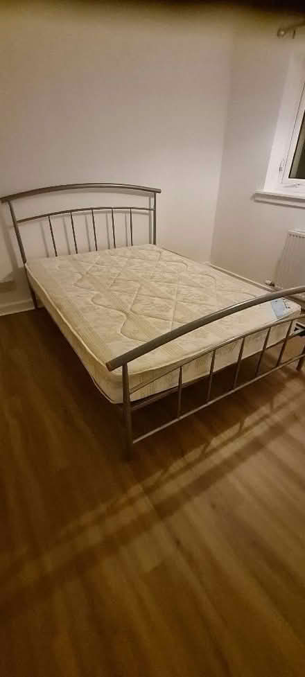 Photo of free Double bed (Linwood PA3) #1