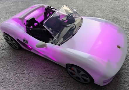 Photo of free Rainbow High Colour Changing Car (Coulsdon CR5) #3