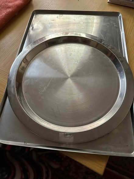 Photo of free Two things metal trays (Henley-on-Thames RG9) #1