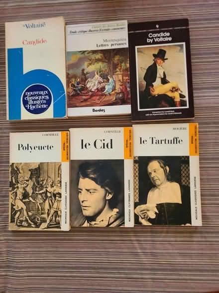 Photo of free French literature books (South Berkeley) #2