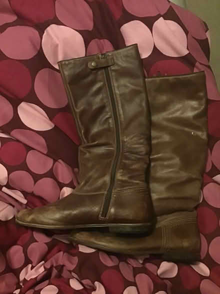 Photo of free Leather boots (BS94sj) #1